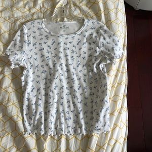 Hollister floral t-shirt